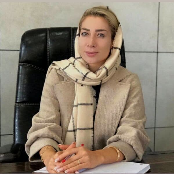 تصویر پروفایل خانم خانم فارسیان مشاور املاک آجر