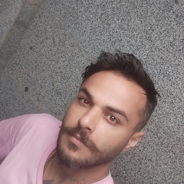 تصویر پروفایل عظیم خان حسینی مشاور املاک آجر
