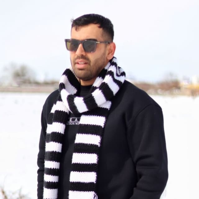 تصویر پروفایل آرمان اکبری مشاور املاک آجر