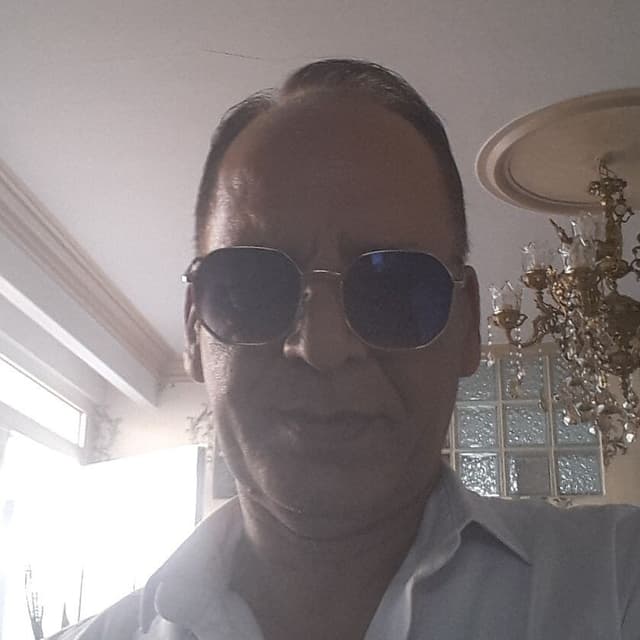 تصویر پروفایل داوود قلی زاده مشاور املاک آجر